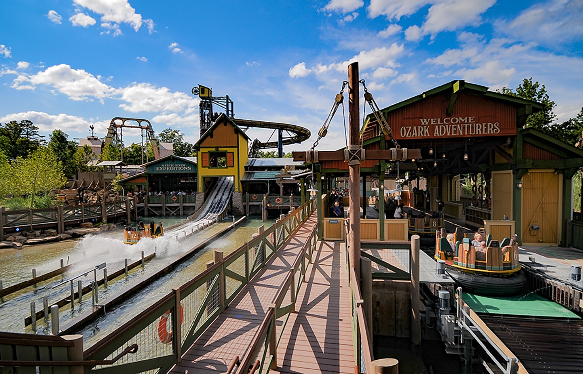 Water ride makes a splash at Branson theme park